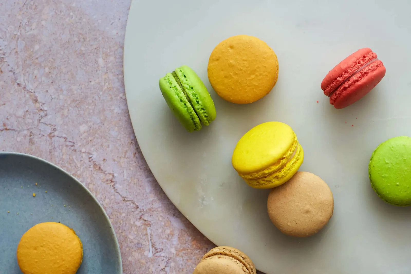 Galeta: Colourful macarons from a wholesale bakery